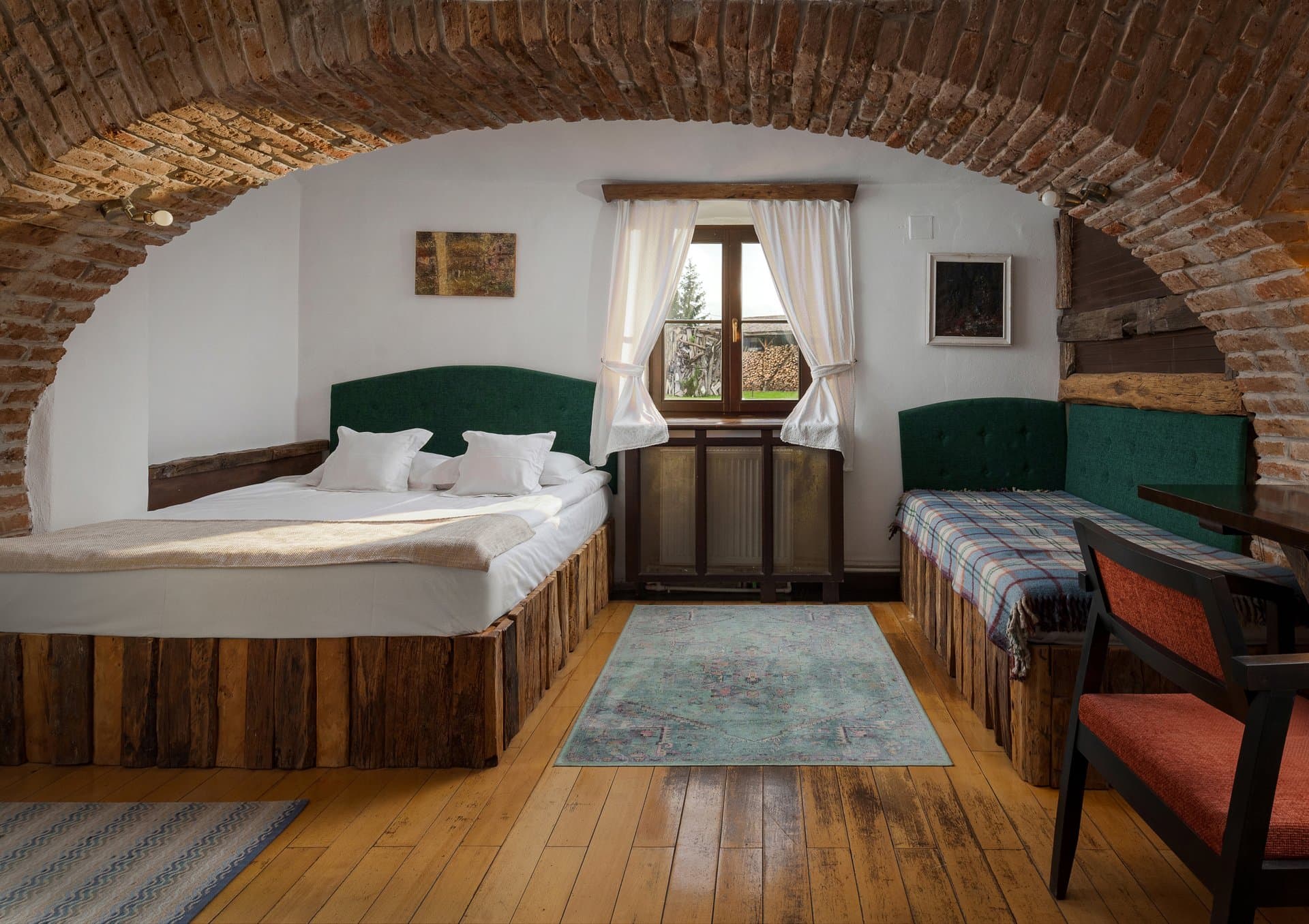 Room 4C